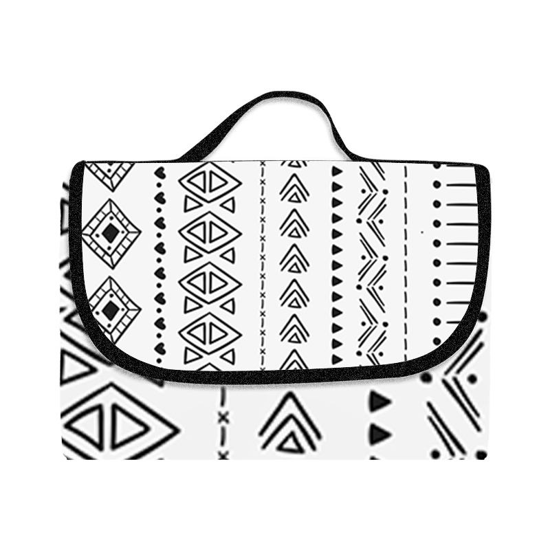 OEM Customized Outdoor Picnic Blanket Comfortable Portable Waterproof Travel Camping Accessories Quilted Picnic Beach Grass Mat